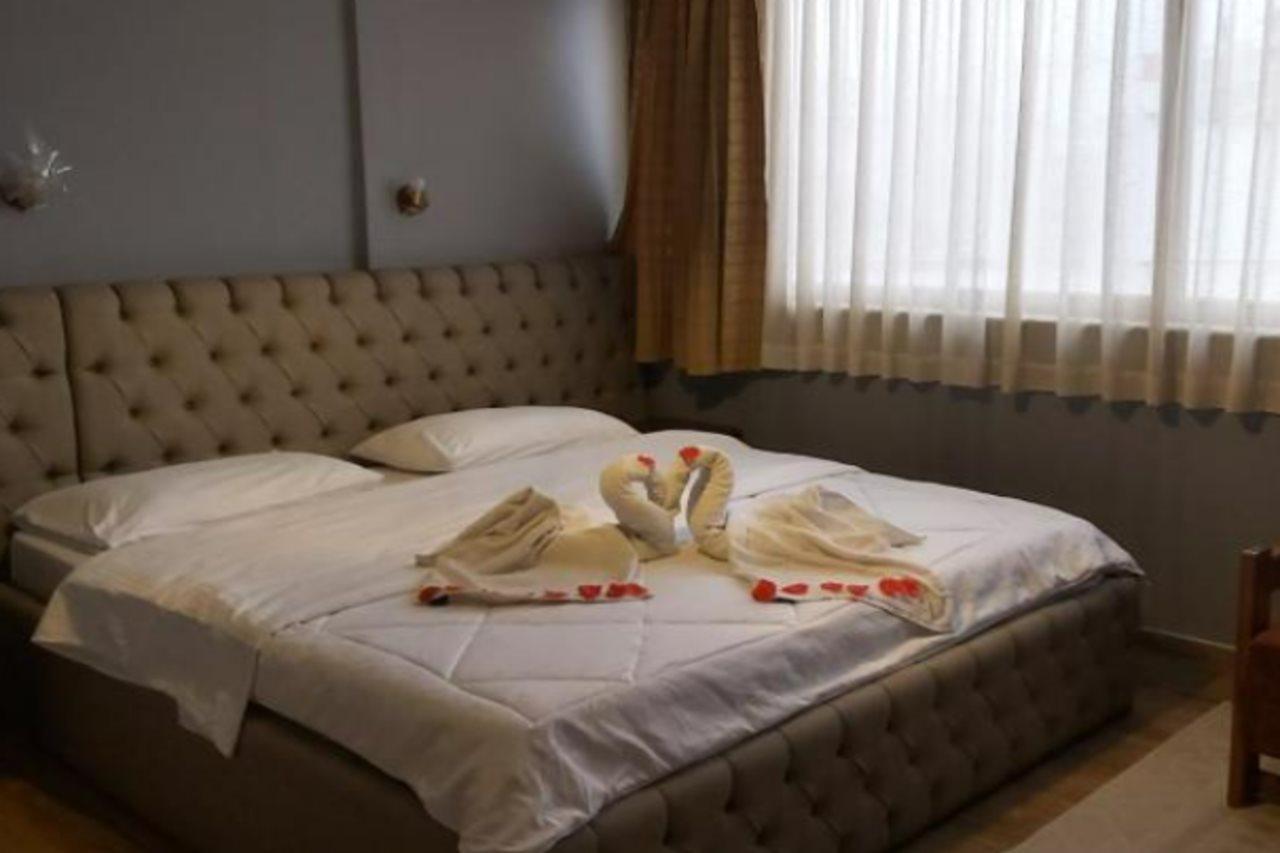 Hotel Kocibelli Pool & Spa Корча Экстерьер фото